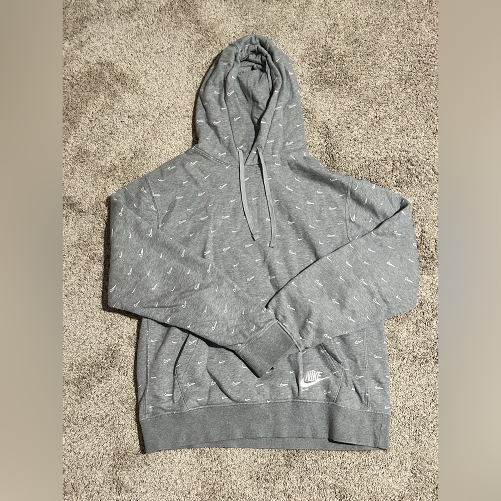 Boys Nike Hoodie, size M or L there is no tag